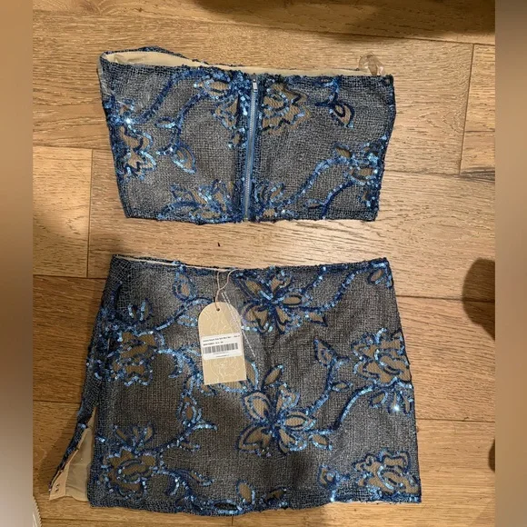 Meshki Jessica Sequin Blue and Tan Floral Skirt Set - Picture 2 of 2